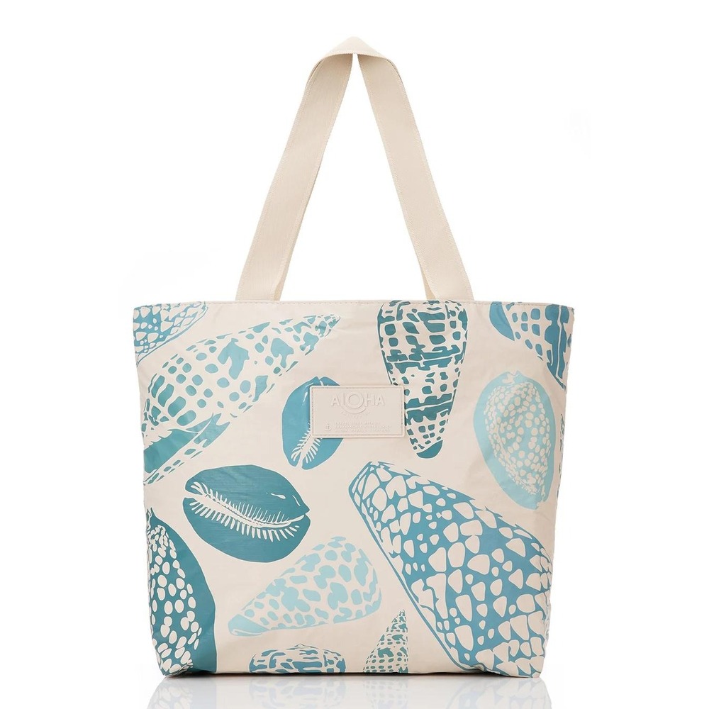 Aloha Collection Shoreline Day Tripper Tide Sandstone OS New With Tags